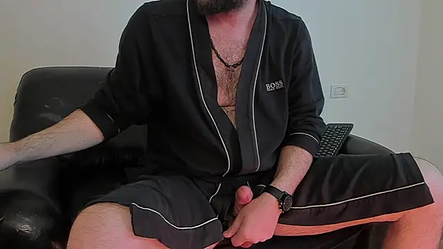Snapshot of KingMalcom chatting on February 2025 12:40:01 PM KingMalcom online show from February 2025 12:40:01 PM