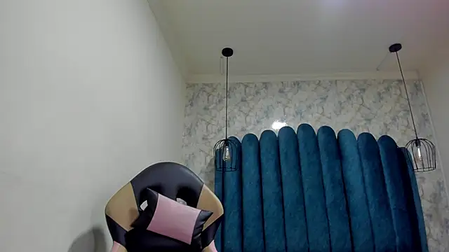 nalalye cruzz  online show from September 2025 03:06:02 AM