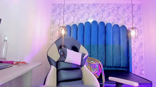 nalalye cruzz  online show from September 2025 02:02:01 AM