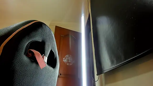 nalalye cruzz  online show from March 2026 02:28:02 AM