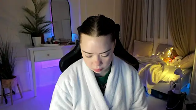 VixenMia online show from February 2025 03:21:02 AM