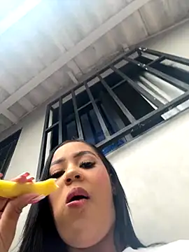 Luisa Fernandaa online show from September 2025 07:15:02 PM