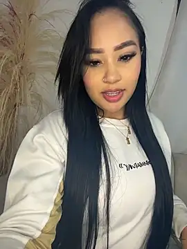 Snapshot of Luisa_Fernandaa chatting on March 2026 11:19:01 PM Luisa Fernandaa online show from March 2026 11:19:01 PM