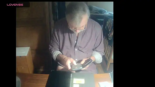 Snapshot of terrybare chatting on December 2024 02:31:02 PM terrybare online show from December 2024 02:31:02 PM