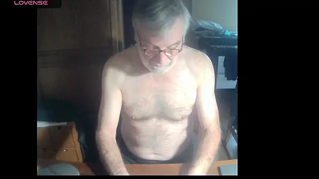Snapshot of terrybare chatting on January 2025 11:13:02 AM terrybare online show from January 2025 11:13:02 AM