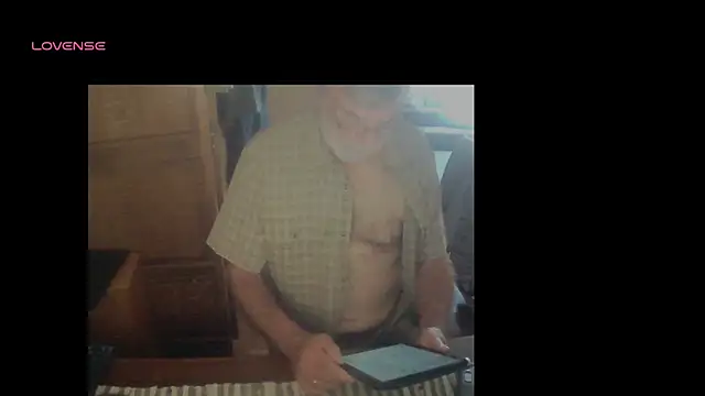 Snapshot of terrybare chatting on September 2025 01:23:02 PM terrybare online show from September 2025 01:23:02 PM