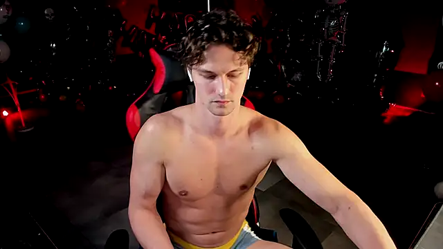 Snapshot of dirty-boss chatting on December 2025 04:28:02 AM dirty-boss online show from December 2025 04:28:02 AM