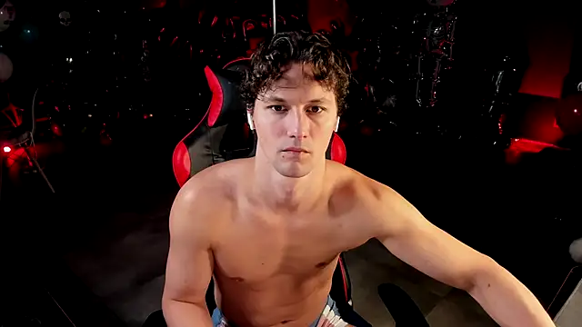 Snapshot of dirty-boss chatting on December 2025 01:02:02 AM dirty-boss online show from December 2025 01:02:02 AM