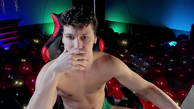 Snapshot of dirty-boss chatting on February 2026 09:13:01 AM dirty-boss online show from February 2026 09:13:01 AM