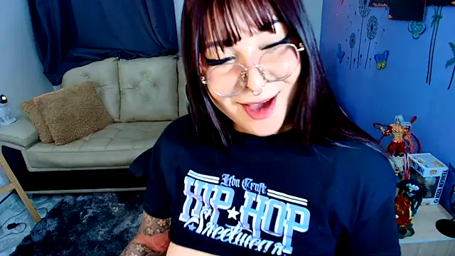SweetIsabella x online show from May 2026 05:05:01 AM