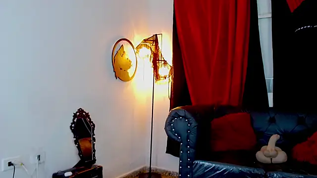 misslombana online show from April 2026 04:59:01 AM