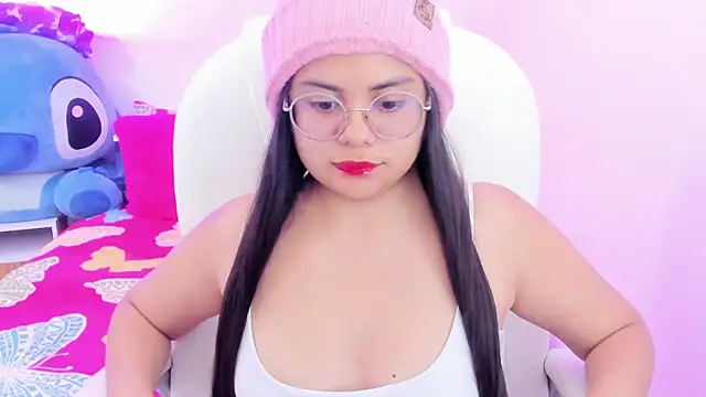 Snapshot of esmeralda112 chatting on December 2024 07:17:02 PM esmeralda112 online show from December 2024 07:17:02 PM