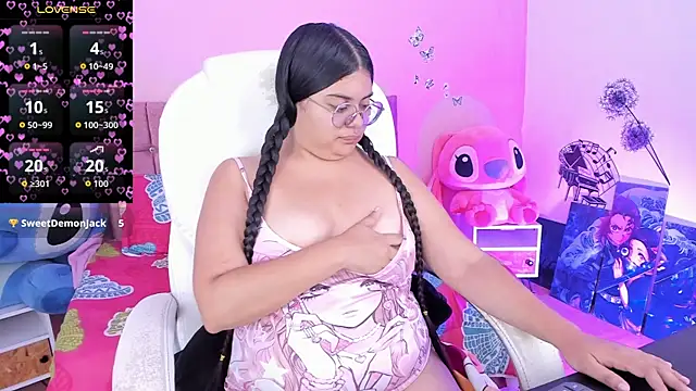 esmeralda112 online show from June 2026 07:46:01 PM