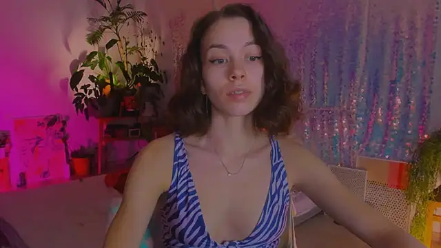 Snapshot of poli__ chatting on January 2025 01:16:02 AM poli online show from January 2025 01:16:02 AM