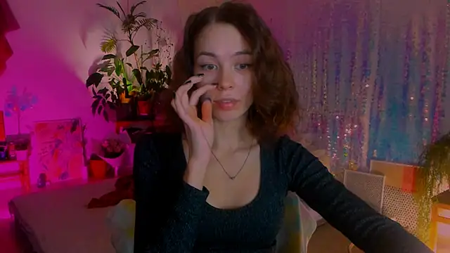 Snapshot of poli__ chatting on January 2025 09:30:02 PM poli online show from January 2025 09:30:02 PM