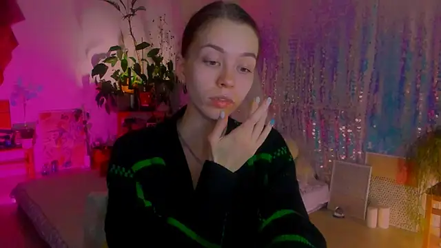 Snapshot of poli__ chatting on February 2025 09:28:01 PM poli online show from February 2025 09:28:01 PM