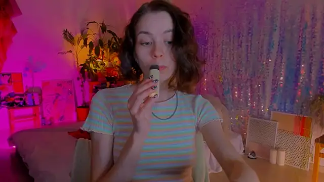 Snapshot of poli__ chatting on March 2025 07:53:02 PM poli online show from March 2025 07:53:02 PM