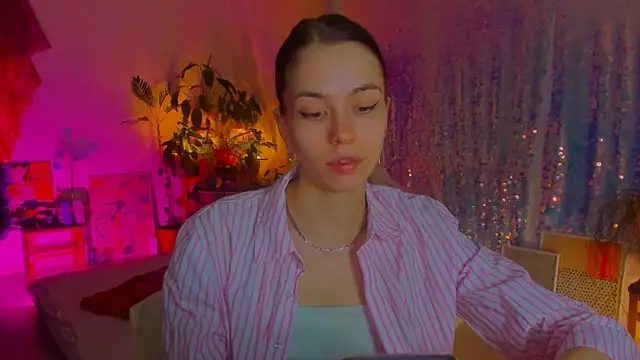 Snapshot of poli__ chatting on March 2025 05:12:02 PM poli online show from March 2025 05:12:02 PM