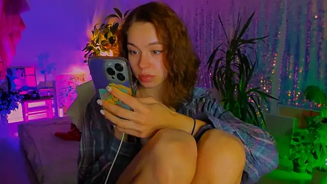 Snapshot of poli__ chatting on September 2025 06:09:02 PM poli online show from September 2025 06:09:02 PM