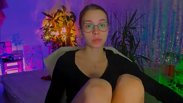 Snapshot of poli__ chatting on November 2025 02:30:02 PM poli online show from November 2025 02:30:02 PM