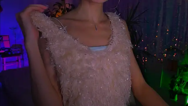 Snapshot of poli__ chatting on November 2025 07:02:02 PM poli online show from November 2025 07:02:02 PM