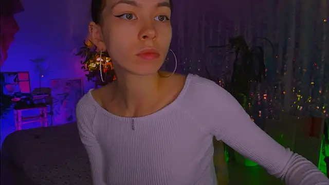 Snapshot of poli__ chatting on December 2025 04:36:01 PM poli online show from December 2025 04:36:01 PM