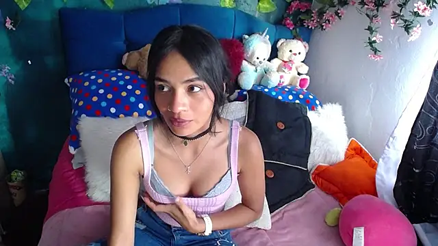 Snapshot of Samara_Beltran chatting on December 2024 09:30:02 PM Samara Beltran online show from December 2024 09:30:02 PM