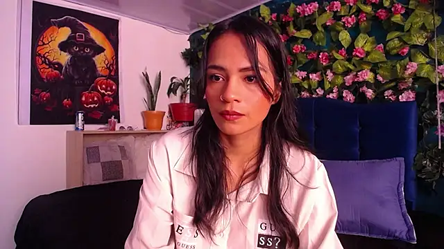 Snapshot of Samara_Beltran chatting on January 2025 06:52:01 PM Samara Beltran online show from January 2025 06:52:01 PM