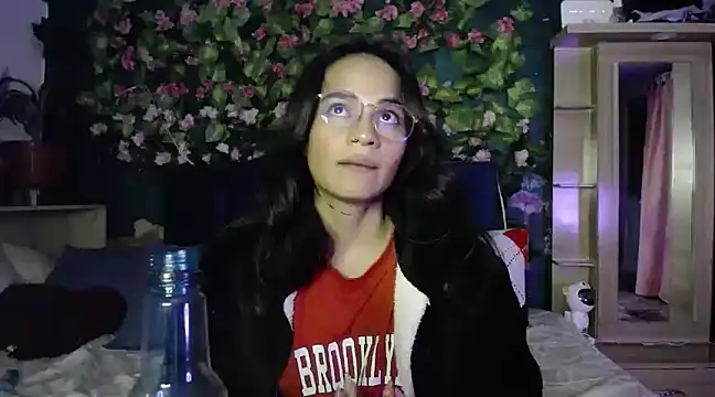 Snapshot of Samara_Beltran chatting on February 2025 06:21:01 AM Samara Beltran online show from February 2025 06:21:01 AM