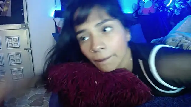 Snapshot of Samara_Beltran chatting on February 2025 08:11:02 AM Samara Beltran online show from February 2025 08:11:02 AM