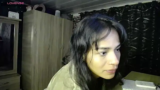 Snapshot of Samara_Beltran chatting on February 2025 10:49:01 AM Samara Beltran online show from February 2025 10:49:01 AM