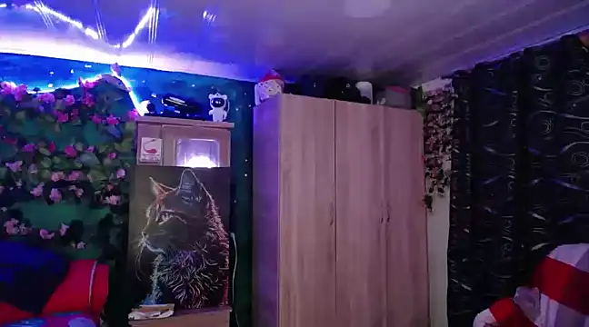 Snapshot of Samara_Beltran chatting on February 2025 10:49:02 AM Samara Beltran online show from February 2025 10:49:02 AM
