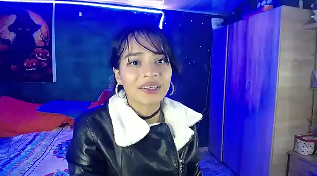 Snapshot of Samara_Beltran chatting on March 2025 08:26:01 AM Samara Beltran online show from March 2025 08:26:01 AM