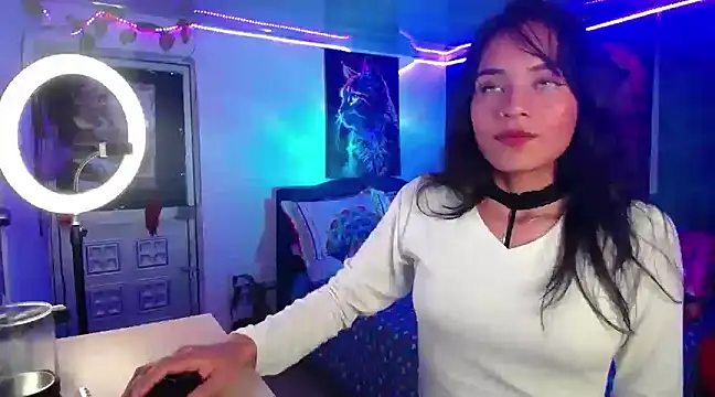 Snapshot of Samara_Beltran chatting on March 2025 06:03:02 AM Samara Beltran online show from March 2025 06:03:02 AM