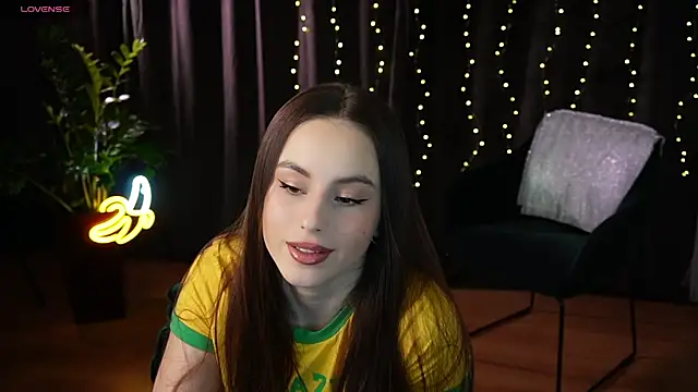 Snapshot of Elice_Dream chatting on February 2025 12:06:01 PM Elice Dream online show from February 2025 12:06:01 PM