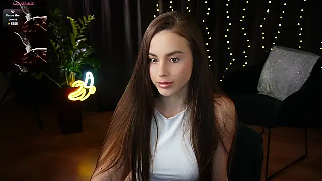 Snapshot of Elice_Dream chatting on February 2025 12:05:02 PM Elice Dream online show from February 2025 12:05:02 PM