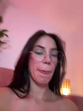 Snapshot of Im_Valentina chatting on February 2025 12:49:01 AM Im Valentina online show from February 2025 12:49:01 AM