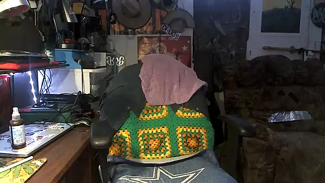 Snapshot of CloudDadddyyy420 chatting on September 2025 02:42:02 PM CloudDadddyyy420 online show from September 2025 02:42:02 PM