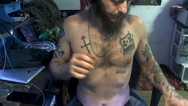 Snapshot of CloudDadddyyy420 chatting on November 2025 11:38:02 AM CloudDadddyyy420 online show from November 2025 11:38:02 AM