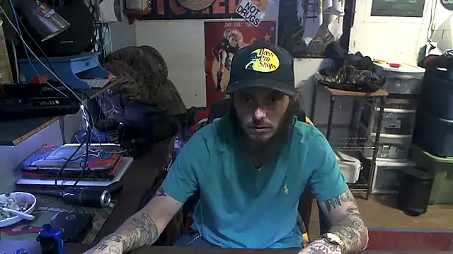 Snapshot of CloudDadddyyy420 chatting on November 2025 04:33:01 PM CloudDadddyyy420 online show from November 2025 04:33:01 PM