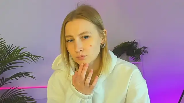 Jess Anders  online show from November 2025 08:24:01 AM