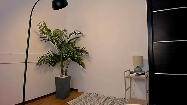 Jess Anders  online show from February 2026 08:18:02 AM