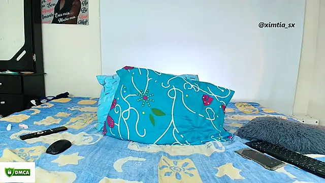 Snapshot of ximtia_xs chatting on March 2026 02:01:01 PM ximtia xs online show from March 2026 02:01:01 PM