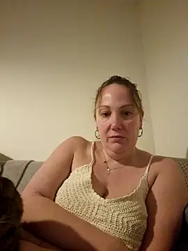 Snapshot of Wisie_Cutie chatting on January 2025 09:36:02 PM Wisie Cutie online show from January 2025 09:36:02 PM