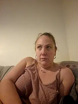 Snapshot of Wisie_Cutie chatting on January 2025 11:19:01 PM Wisie Cutie online show from January 2025 11:19:01 PM