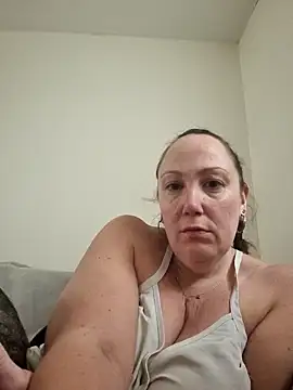Snapshot of Wisie_Cutie chatting on March 2025 02:23:01 PM Wisie Cutie online show from March 2025 02:23:01 PM