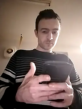 Erimyka online show from March 2026 07:29:01 PM