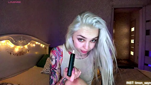 LillyMoure  online show from June 2026 03:04:02 AM
