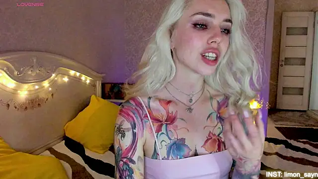 LillyMoure  online show from July 2026 03:23:01 AM