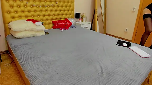 VeraWatts online show from December 2024 01:39:02 AM